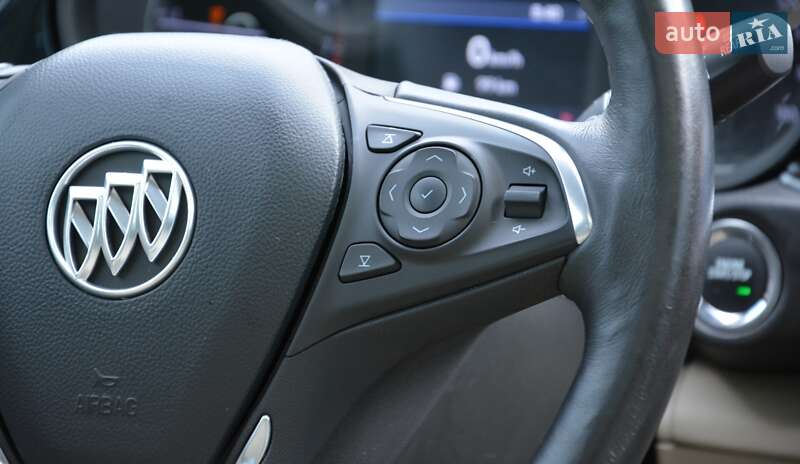 Седан Buick Regal 2018 в Киеве