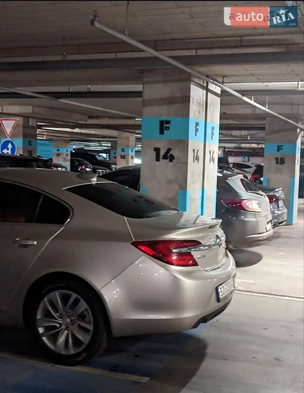 Седан Buick Regal 2016 в Шептицькому