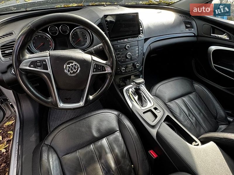 Седан Buick Regal 2011 в Львове