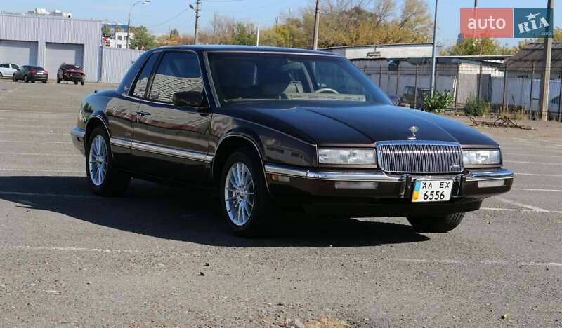 Купе Buick Riviera 1989 в Києві