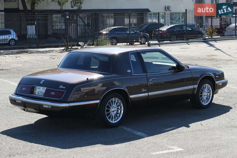 Купе Buick Riviera 1989 в Києві