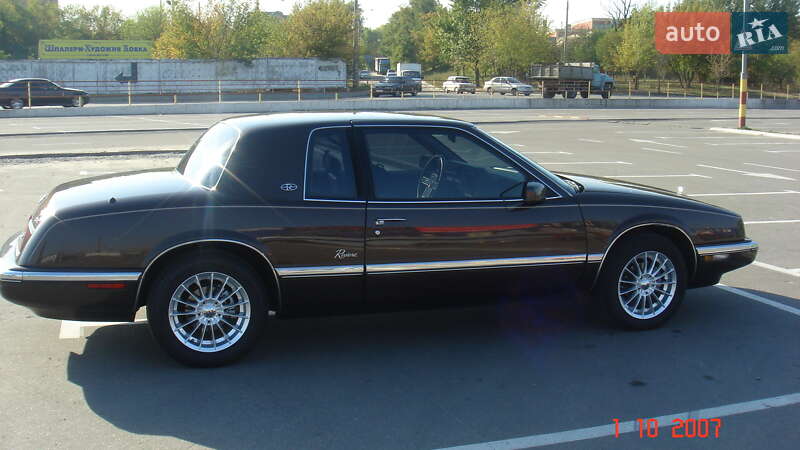 Купе Buick Riviera 1989 в Києві
