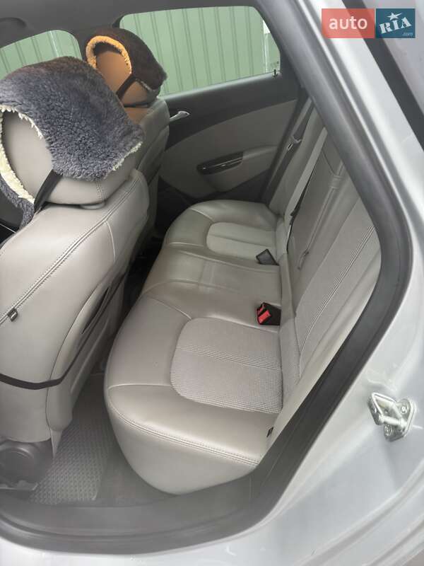 Седан Buick Verano 2012 в Кременчуге