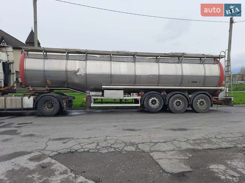 Цистерна полуприцеп Burg Burg 2004 в Гайсине фото 4 Цистерна полуприцеп Burg Burg 2004 в Гайсине