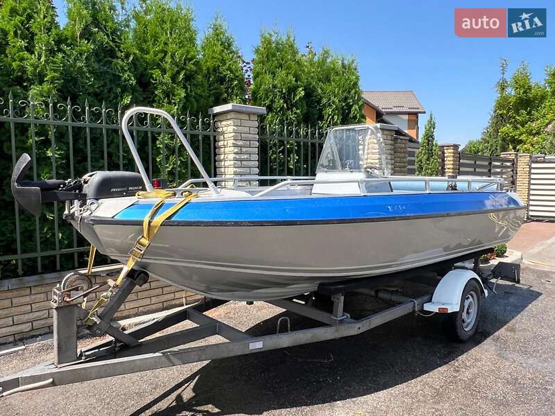 Катер Buster M 2008 в Киеве фото 4 Катер Buster M 2008 в Киеве