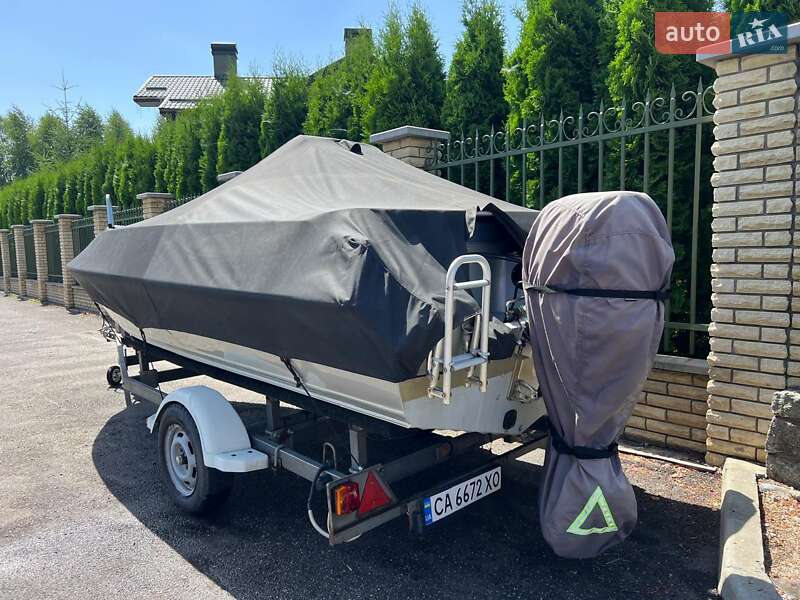 Катер Buster M 2008 в Киеве фото 9 Катер Buster M 2008 в Киеве