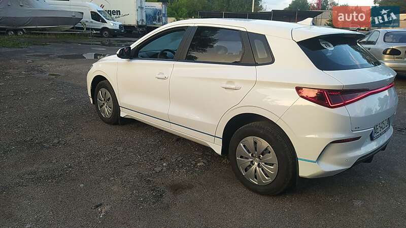 Хетчбек BYD E2 2022 в Дніпрі фото 13 Хетчбек BYD E2 2022 в Дніпрі