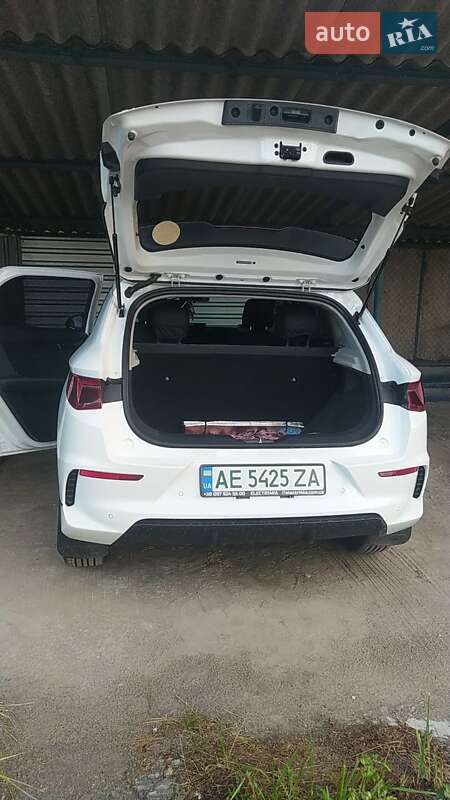 Хетчбек BYD E2 2022 в Дніпрі фото 17 Хетчбек BYD E2 2022 в Дніпрі