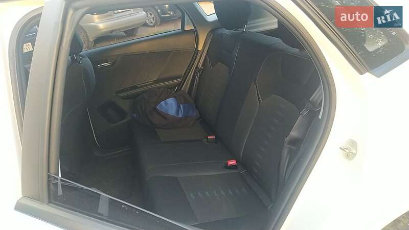 Хетчбек BYD E2 2022 в Дніпрі фото 23 Хетчбек BYD E2 2022 в Дніпрі
