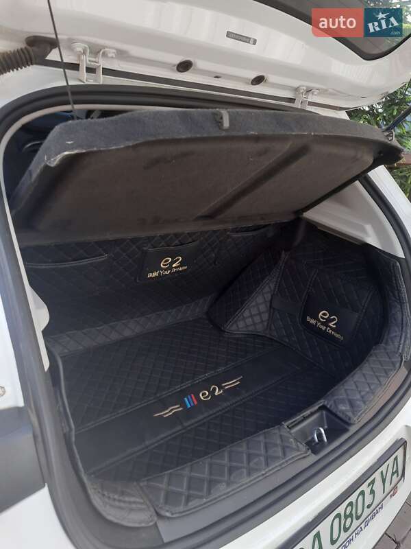 Хэтчбек BYD E2 2023 в Кропивницком фото 17 Хэтчбек BYD E2 2023 в Кропивницком
