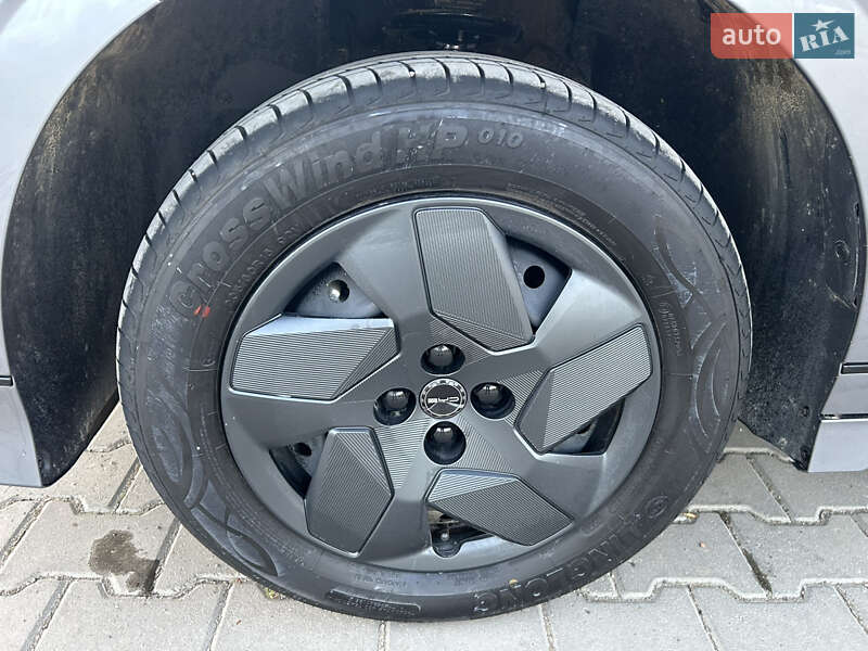 Хэтчбек BYD E2 2024 в Черновцах фото 11 Хэтчбек BYD E2 2024 в Черновцах