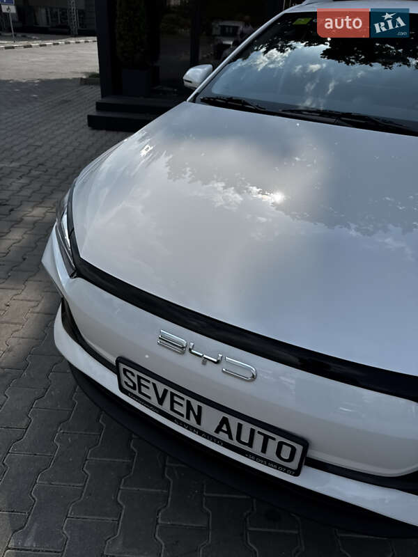 Хетчбек BYD E2 2025 в Чернівцях фото 12 Хетчбек BYD E2 2025 в Чернівцях