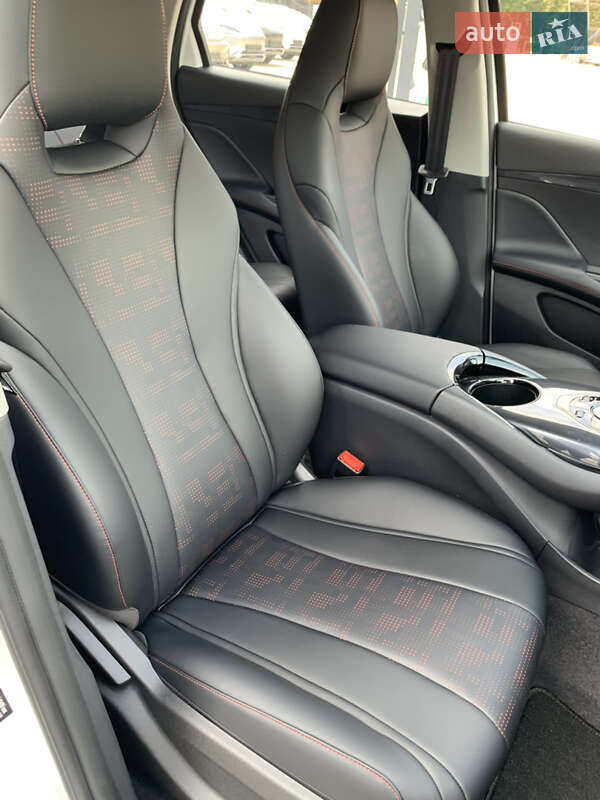 Хетчбек BYD E2 2025 в Чернівцях фото 34 Хетчбек BYD E2 2025 в Чернівцях