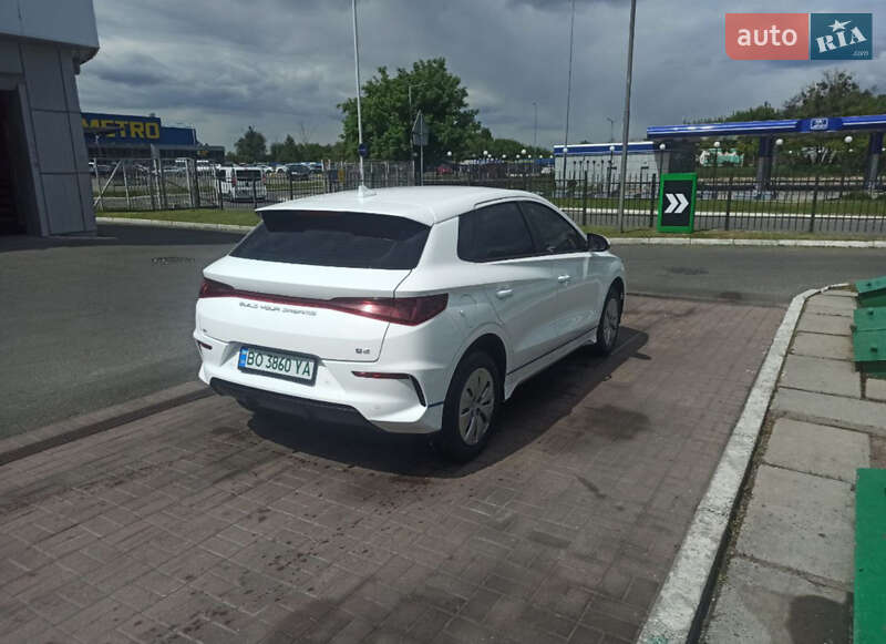 Хэтчбек BYD E2 2022 в Киеве