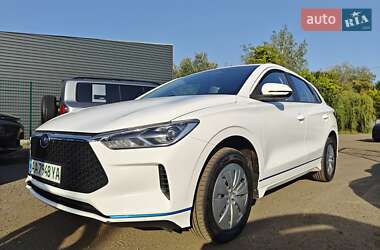 Хэтчбек BYD E2 2022 в Киеве
