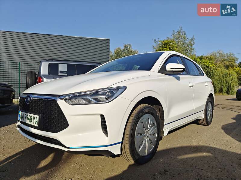 Хэтчбек BYD E2 2022 в Киеве фото Хэтчбек BYD E2 2022 в Киеве