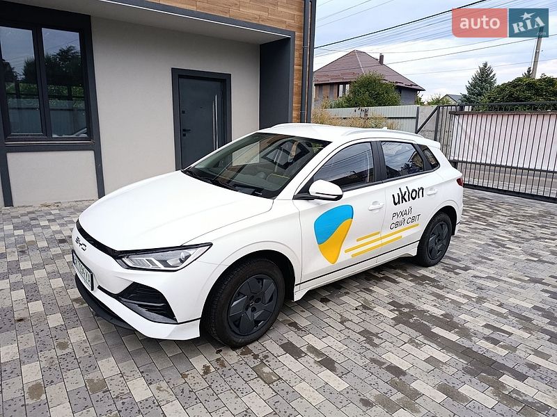 Хэтчбек BYD E2 2025 в Киеве