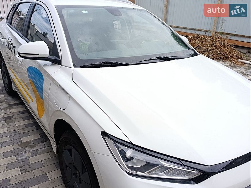 Хэтчбек BYD E2 2025 в Киеве