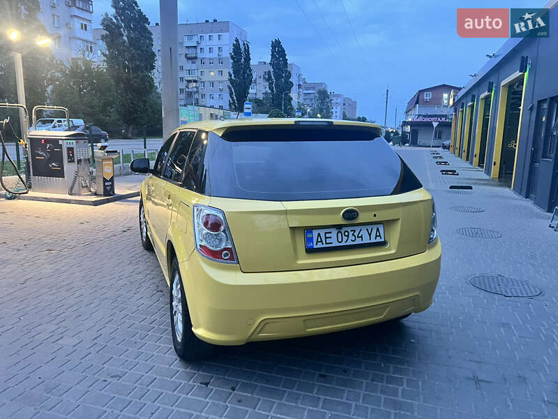 Хэтчбек BYD E6 2014 в Днепре фото 6 Хэтчбек BYD E6 2014 в Днепре