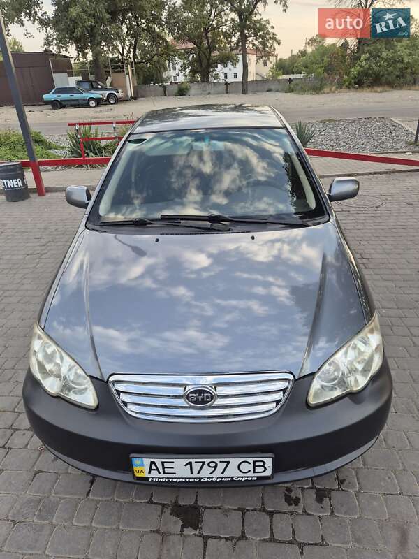 Седан BYD F3 2012 в Новомосковске