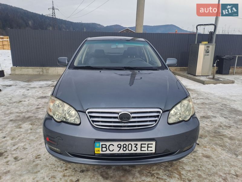 Седан BYD F3 2012 в Бориславе
