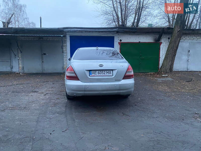Седан BYD F6 2012 в Першотравенську