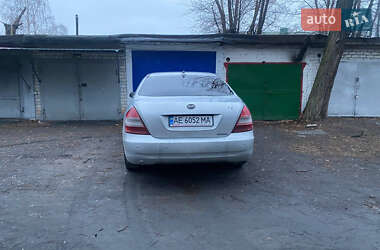 Седан BYD F6 2012 в 