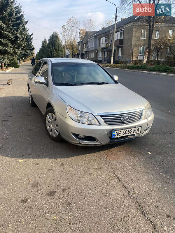 Седан BYD F6 2012 в Першотравенську