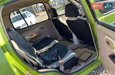 Хэтчбек BYD Flyer 2006 в 