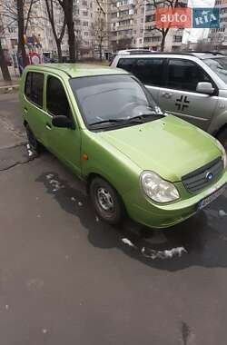Хэтчбек BYD Flyer 2006 в 
