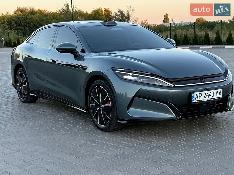 Седан BYD Han L 2025 в Желтых Водах