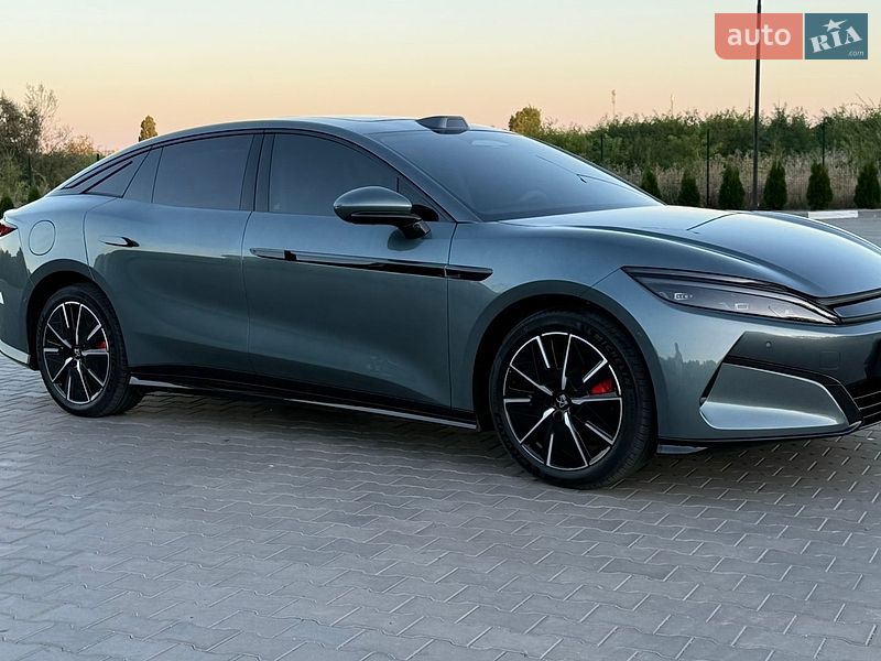 Седан BYD Han L 2025 в Желтых Водах