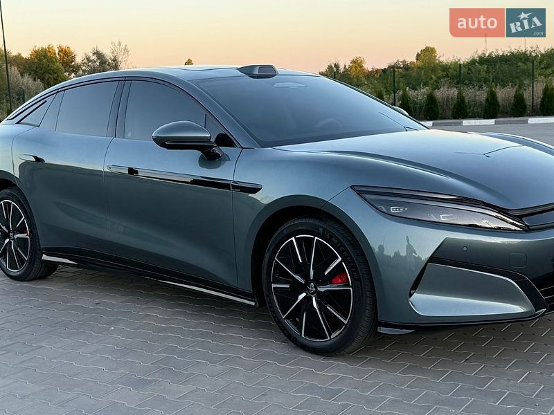 Седан BYD Han L 2025 в Желтых Водах