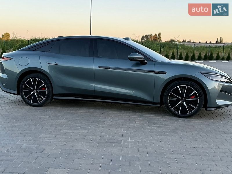 Седан BYD Han L 2025 в Желтых Водах