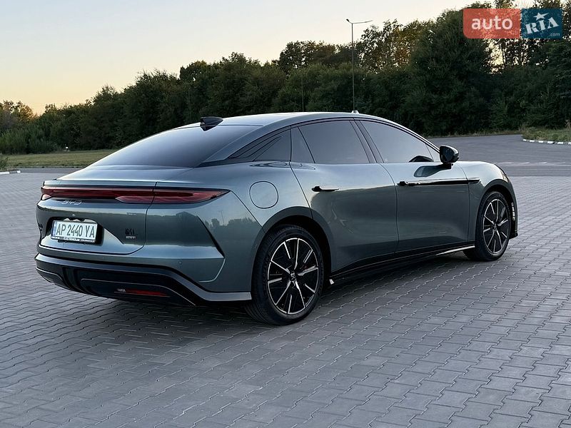 Седан BYD Han L 2025 в Желтых Водах