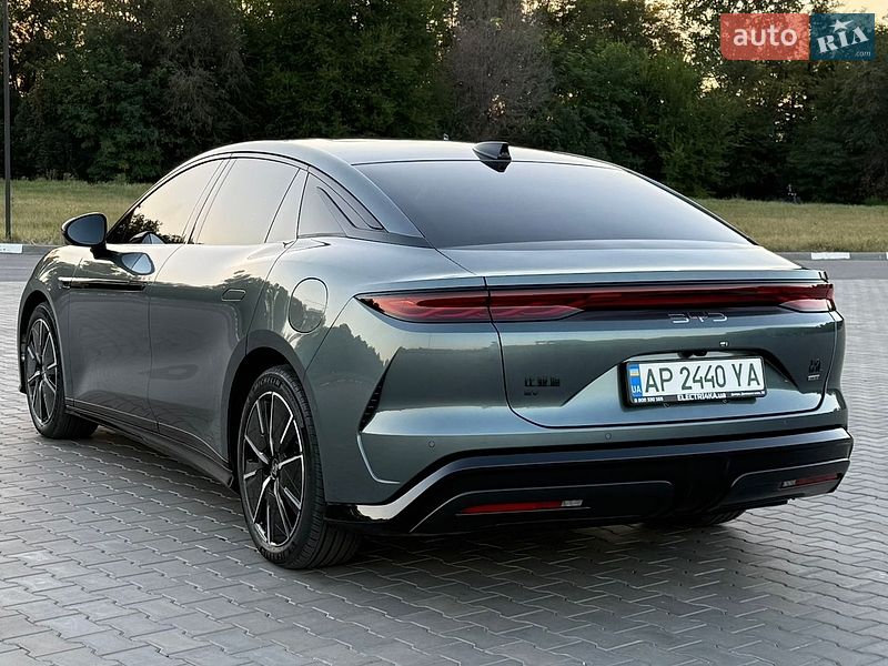 Седан BYD Han L 2025 в Желтых Водах