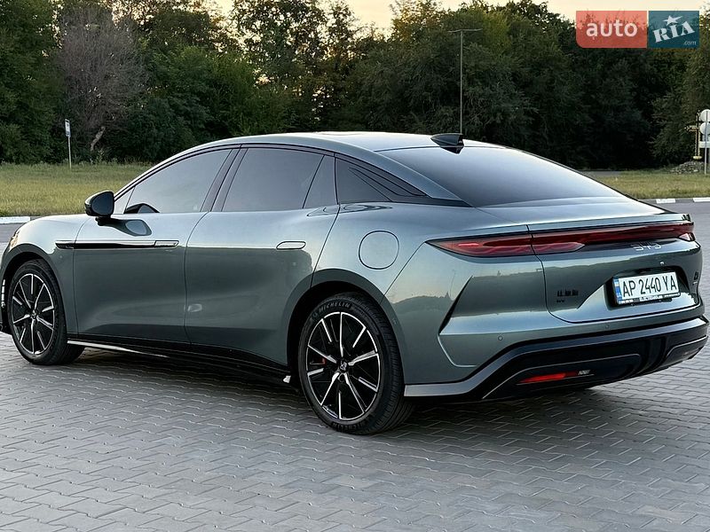 Седан BYD Han L 2025 в Желтых Водах