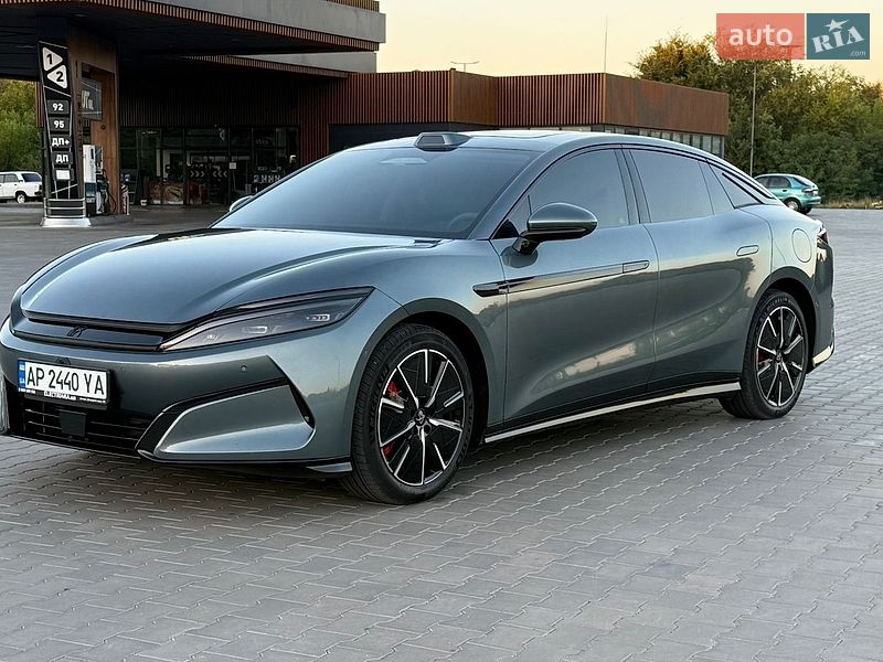 Седан BYD Han L 2025 в Желтых Водах