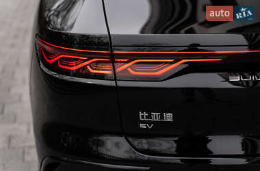 Седан BYD Han 2025 в 