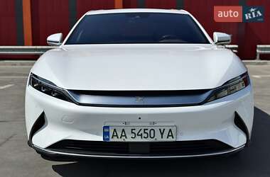 Седан BYD Han 2022 в 