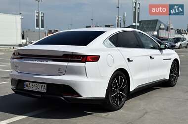 Седан BYD Han 2022 в 