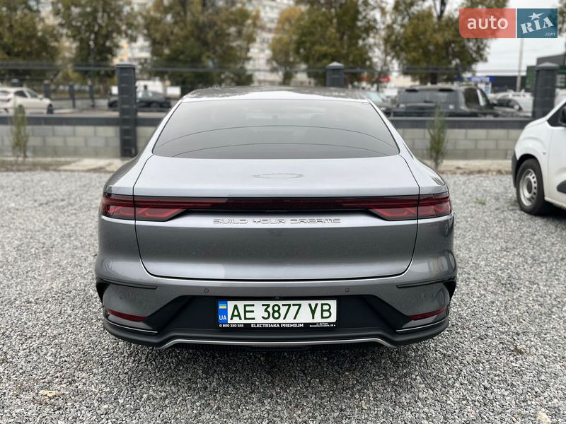 Седан BYD Han 2022 в Дніпрі