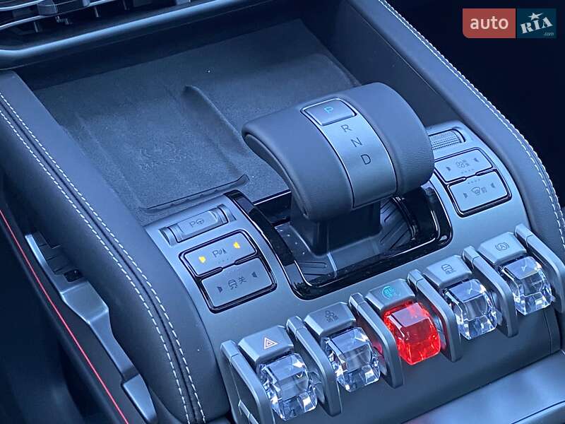 Позашляховик / Кросовер BYD Leopard 3 2025 в Погребах