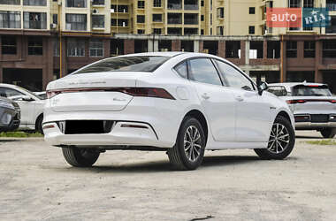 Седан BYD Qin Plus 2025 в 