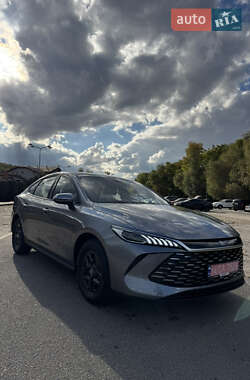Седан BYD Qin Plus 2025 в 