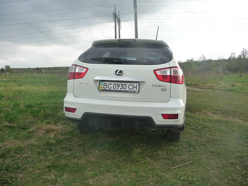 Внедорожник / Кроссовер BYD S6 2012 в Бориславе