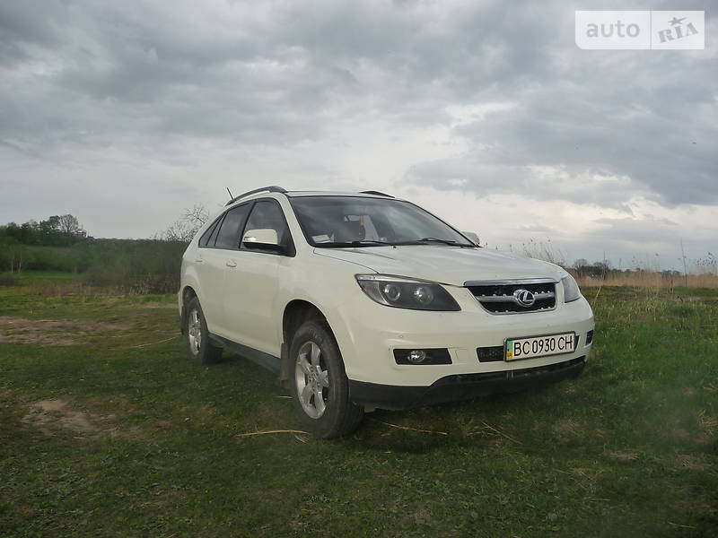 Внедорожник / Кроссовер BYD S6 2012 в Бориславе