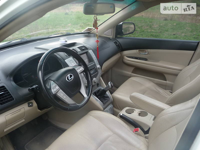 Внедорожник / Кроссовер BYD S6 2012 в Бориславе