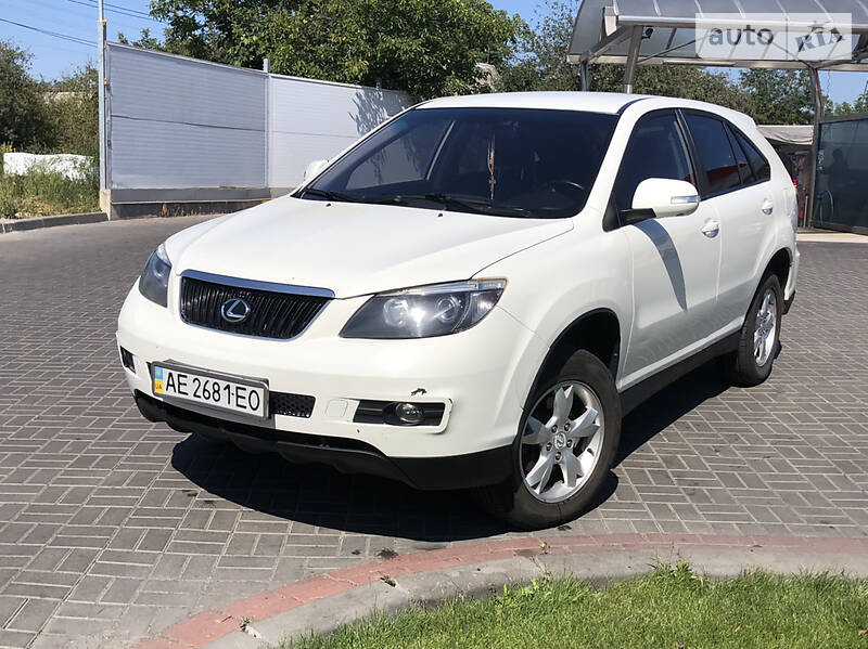 Внедорожник / Кроссовер BYD S6 2013 в Киеве