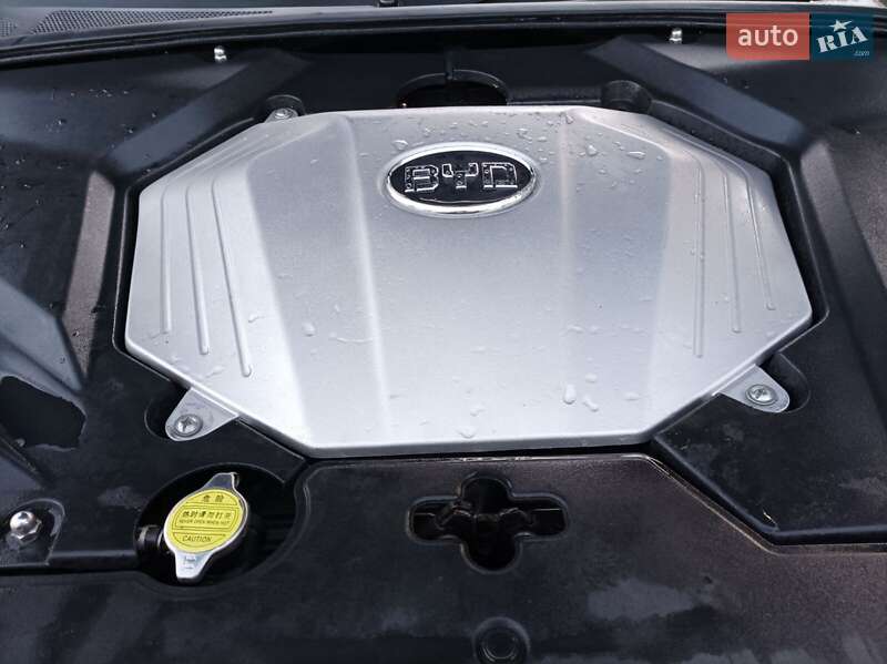 Внедорожник / Кроссовер BYD S6 2012 в Каменец-Подольском